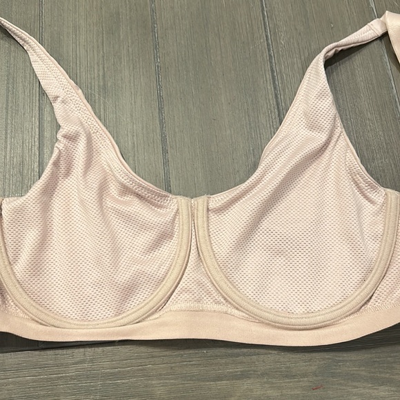 Natori Recharge Sports Bra - Picture 10 of 12